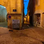 Maison De Caractere Au Coeur De La Cite Medievale De Nyaraló *