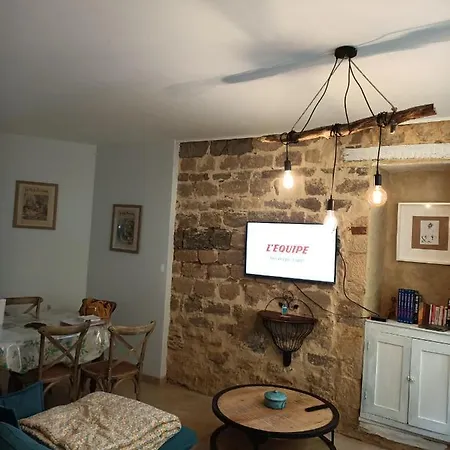 Сasa de vacaciones Maison De Caractère Au Cœur De La Cité Médiévale De Gourdon-en-quercy