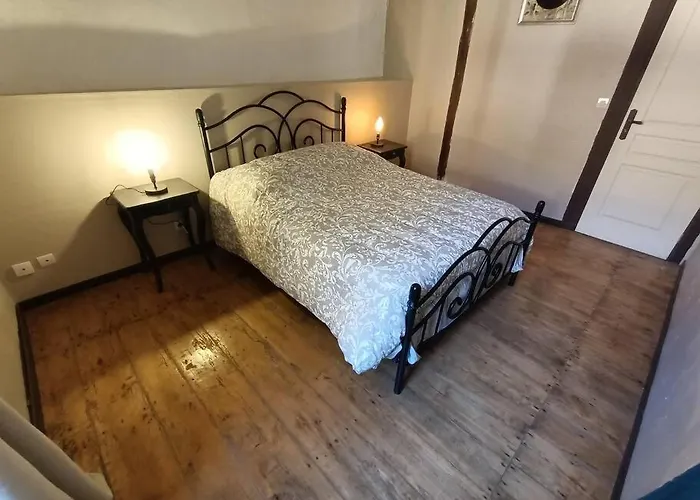 Maison De Caractere Au Coeur De La Cite Medievale De * Gourdon-en-quercy